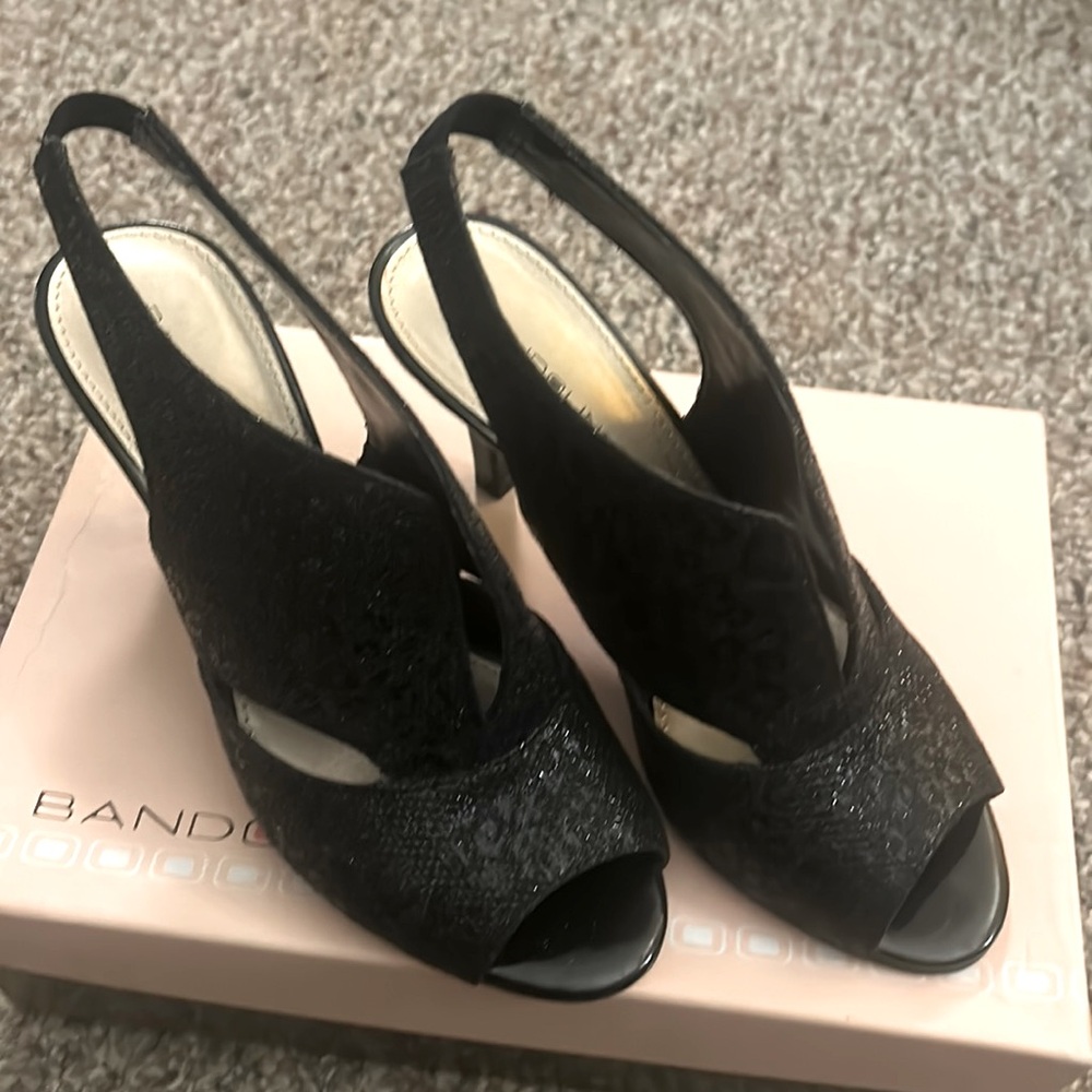 Bandolino dress open toe heel